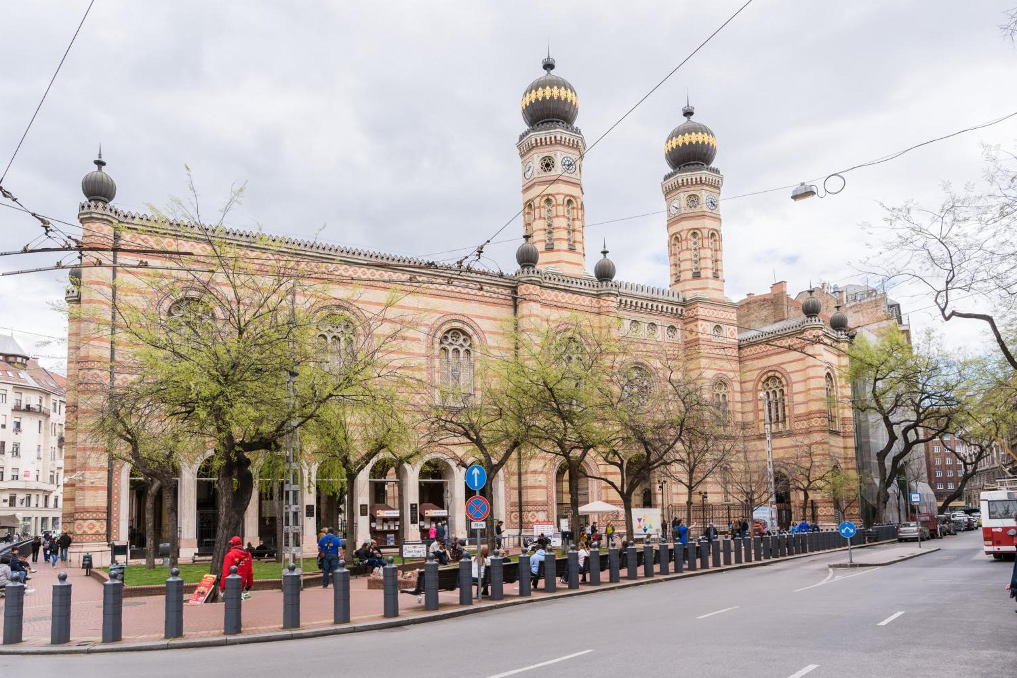 Westend Apartment Budapest Bagian luar foto